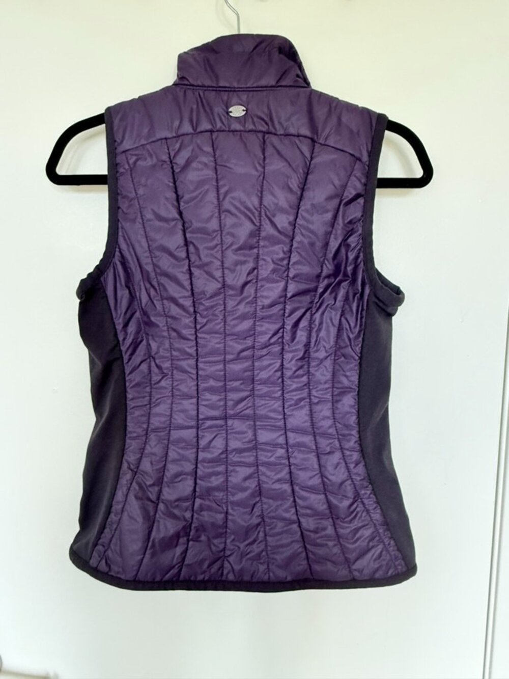 Athleta Whisper Featherless Quilted Vest | Purple | XS - Picture 3 of 5